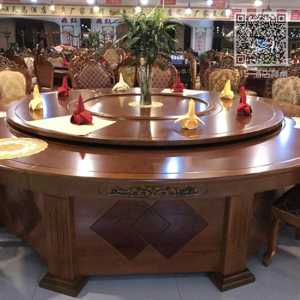 小鸟酒店餐桌