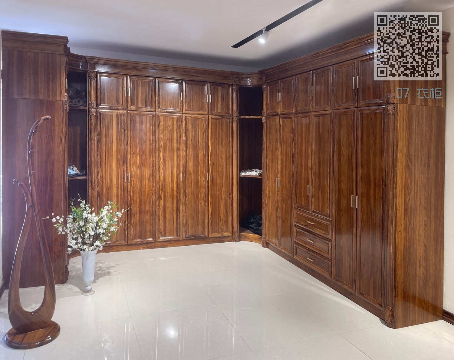 07 衣柜