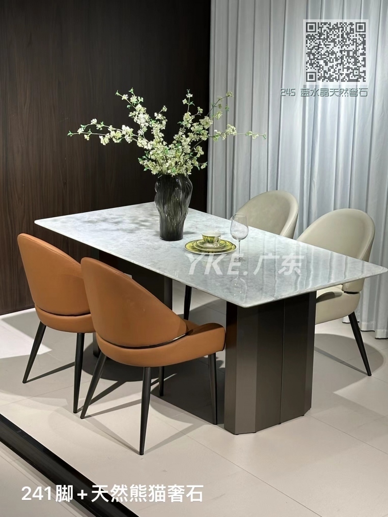 245 蓝水晶天然奢石 245 蓝水晶天然奢石