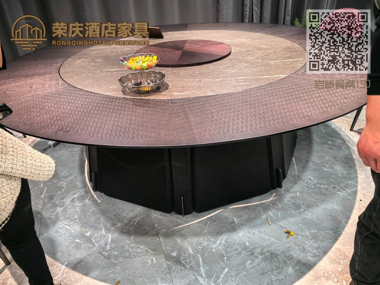 岩板餐桌190