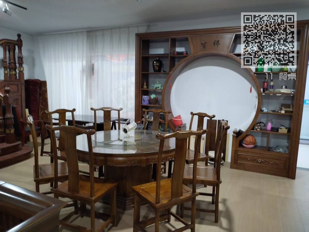 11 餐桌
