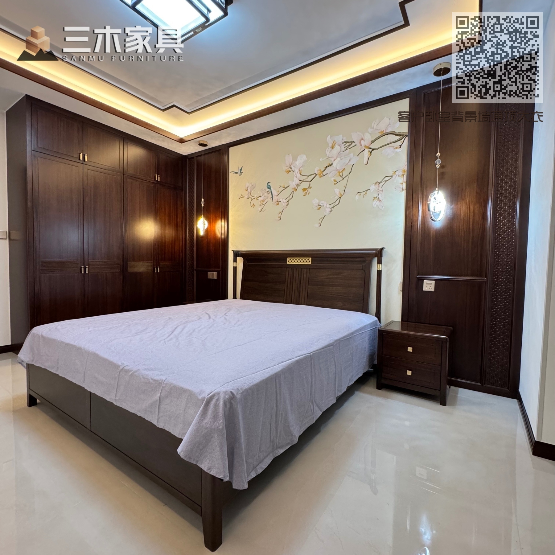 客户卧室背景墙通顶大衣柜案例