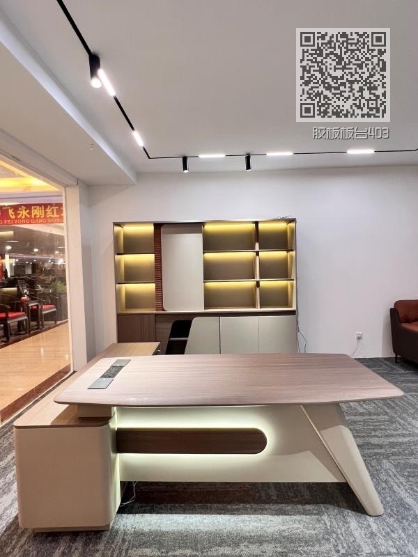 胶板板台403