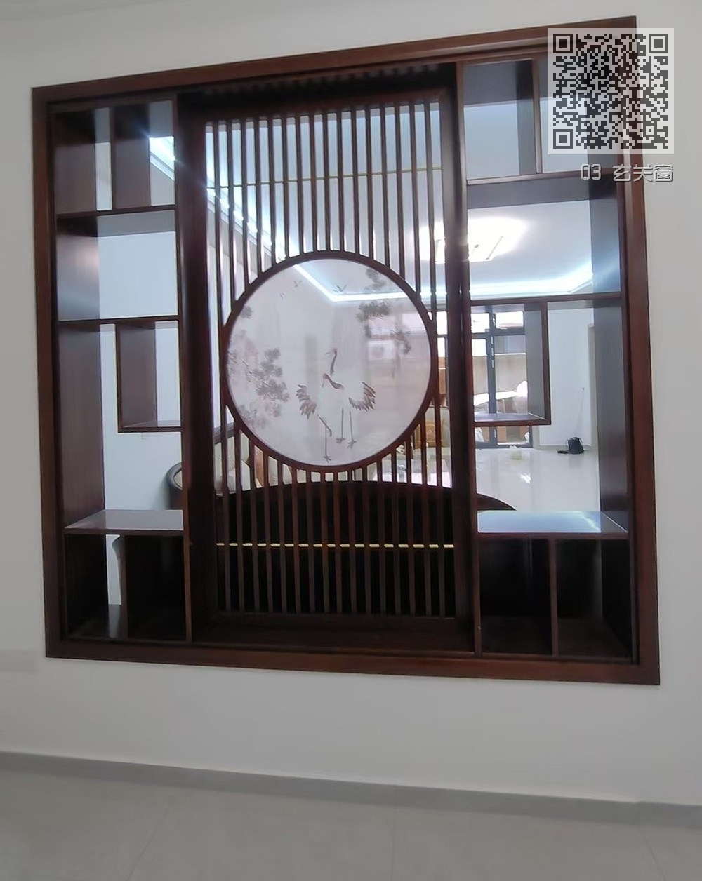 03 玄关窗