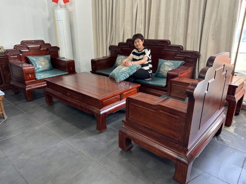 祥云扶手箱步步高沙发