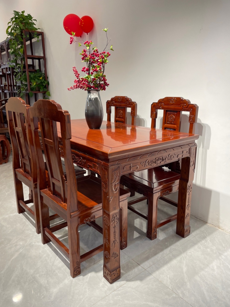 大象长餐桌