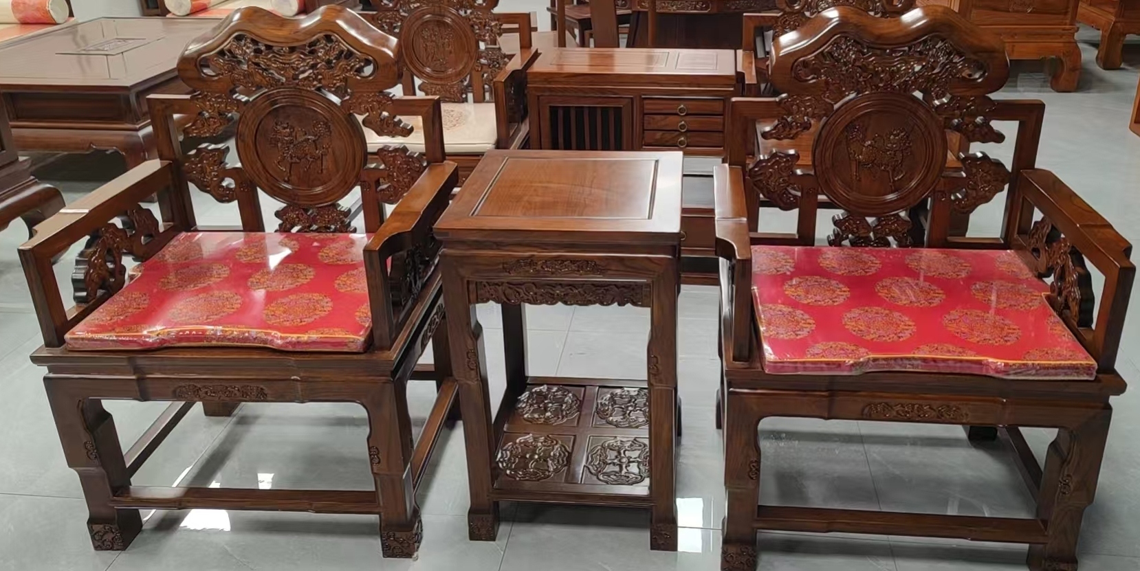 灵芝椅子三件套